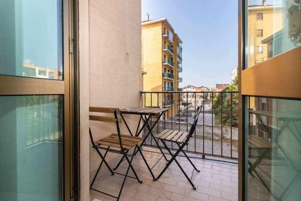 Appartamento A Pochi Passi Dalla Stazione Comodo A Coppie E Famiglie, Casa Ferrucci Колленьо Экстерьер фото